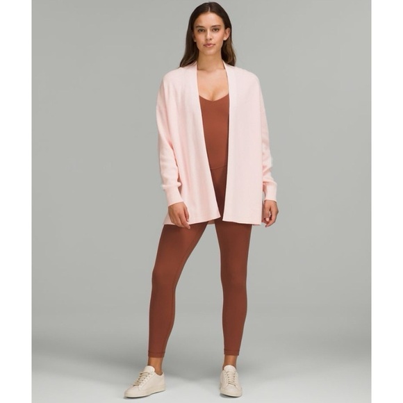 Lululemon Side Slit Sweater Cardigan Wrap in Strawberry Milkshake Size 12 NWT - Picture 10 of 10